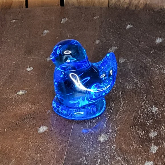 Mini Blue Glass Bird Figurine - Picture 1 of 13